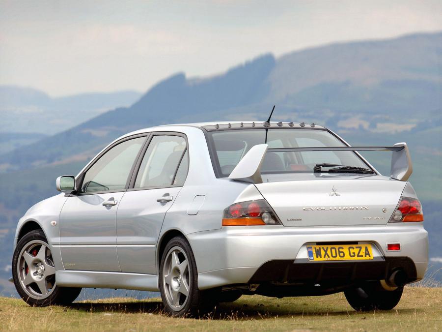  Mitsubishi Lancer Evolution IX MR FQ-360 2006 года  (фото 3 из 13)